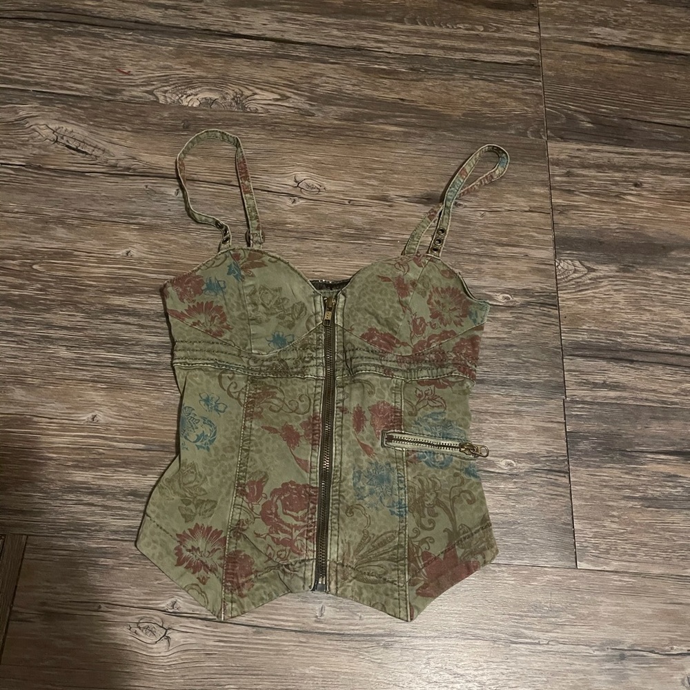 Guess green camouflage vest